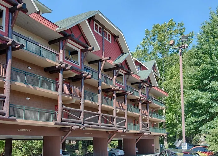 Old Creek Lodge