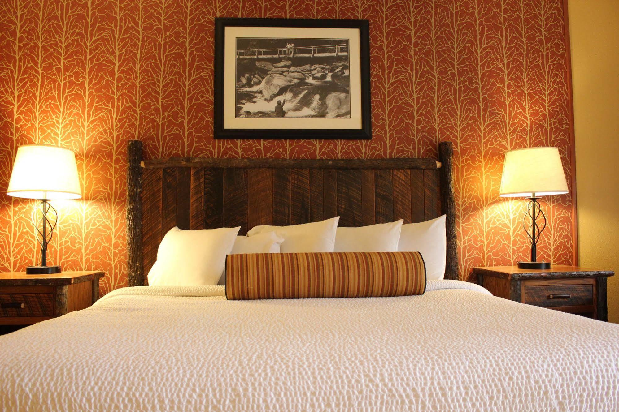Old Creek Hotel Gatlinburg